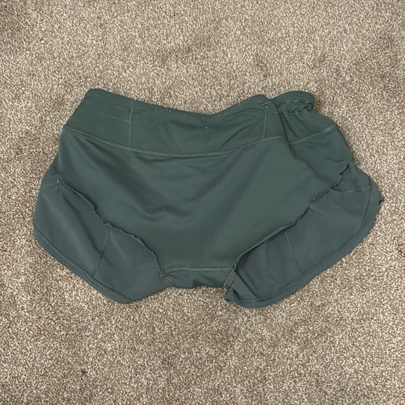 **LIMITED EDITION** Lululemon Speed Up Shorts - Picture 4 of 4